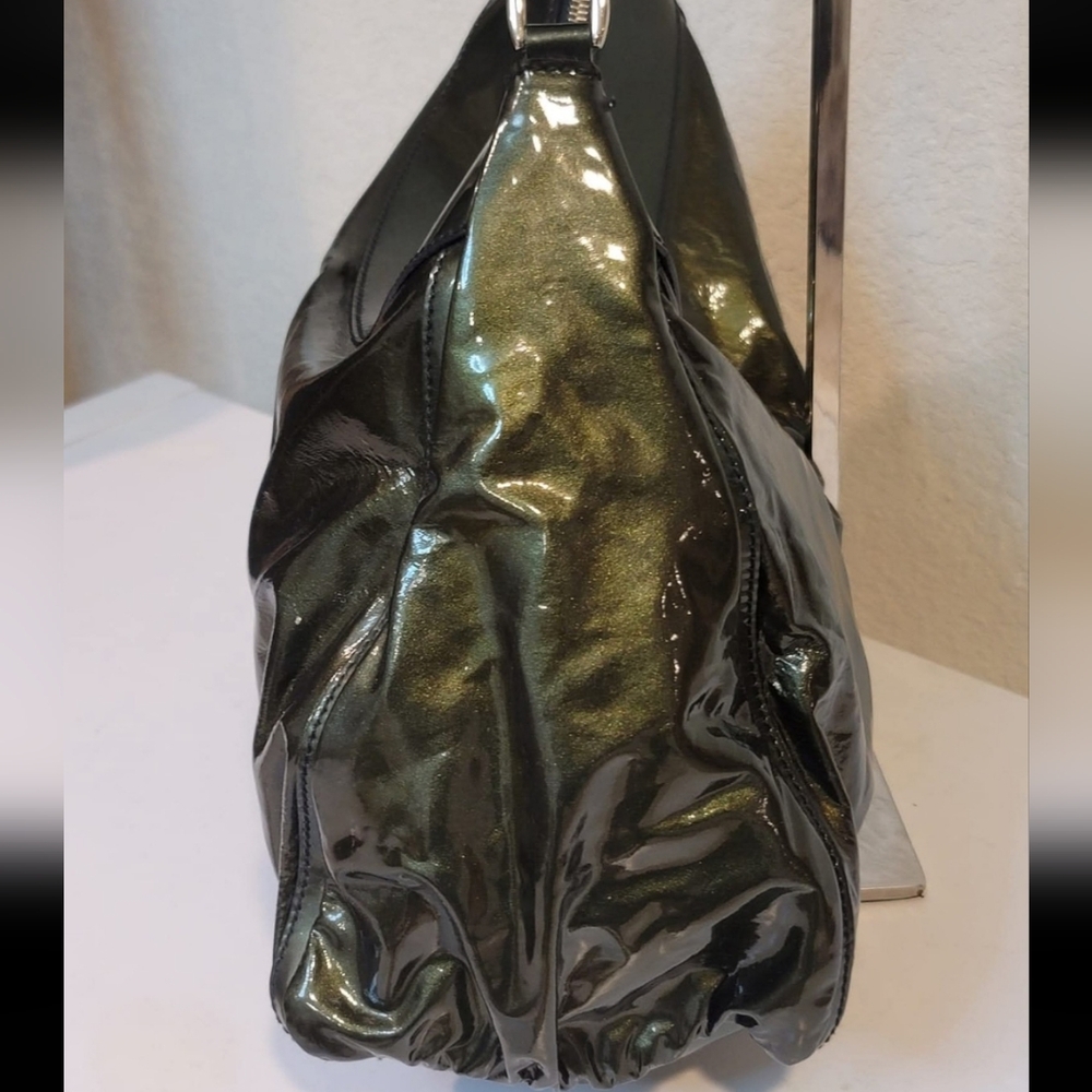 Gucci Patent Green Shoulder Bag/ Handbag - Picture 4 of 11